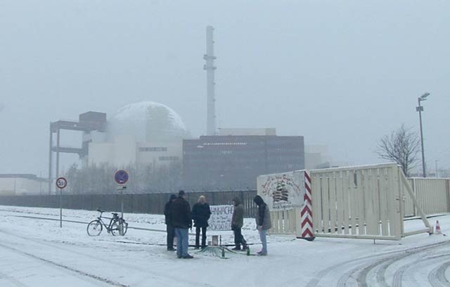 Mahnwache AKW Brokdorf c dingamdeich de