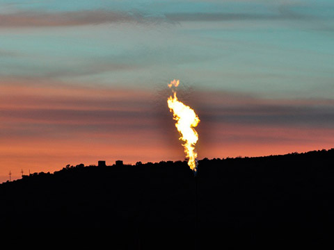 flaring-shale-oil_mike-eisenfeld-wildearth-guardians-800