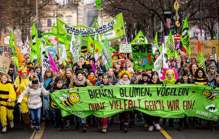 wir haben es satt 2019 J Farys Die Projektoren 700