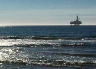 Ölsuche Ölförderung in Meeresgebieten Küstengebieten