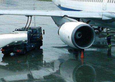 Aircraft on ground being fueled © Kristoferb