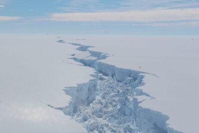 The rift in the Larsen C Ice Shelf shortly before calving of giant iceberg. Photo: Rosey Grant @ British Antarctic Survey