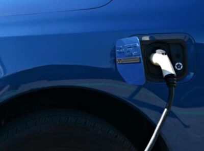 Charging EV / Photo: Pembina Institute