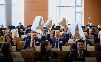 Am 27. März fand die Anhörung von Stop Finning - Stop the Trade vor dem EU-Parlament statt. Jetzt geht die Bürger:innen-Initiative in die Assessment-Phase. © Francois de Ribaucourt