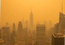 Quebec Canada Wildfire Smoke Consumes New Jersey and New York City June 7 2023 © Anthony Quintano (Flickr, CC BY 2.0)